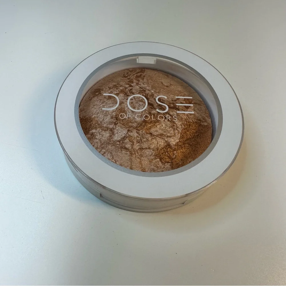 Dose of Colors - Sunkissed Glow Baked Highlighter - Gold